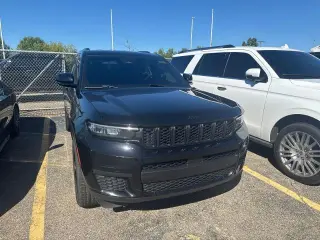 Jeep Grand Cherokee L 2024 4x4 Laredo 4p SUV
