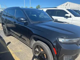 Jeep Grand Cherokee L 2024 4x4 Laredo 4p SUV