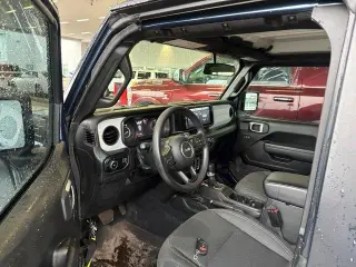 Jeep Wrangler 2025 4x4 Sport 2dr SUV