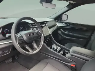 Jeep Grand Cherokee 2025 4x2 Laredo 4dr SUV