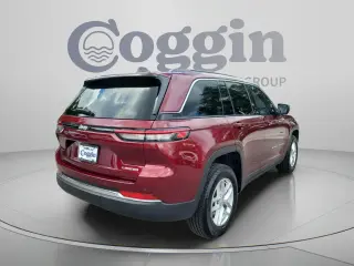 Jeep Grand Cherokee 2025 4x2 Laredo 4dr SUV