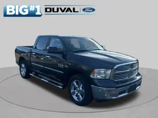 Ram 1500 2017 4x2 SLT 4p Crew Cab 5.5 ft. CB Pickup