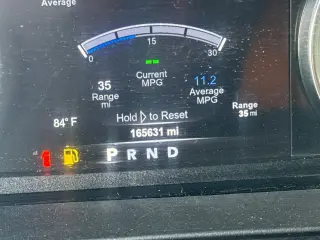 Ram 1500 2017 4x2 SLT 4p Crew Cab 5.5 ft. CB Pickup