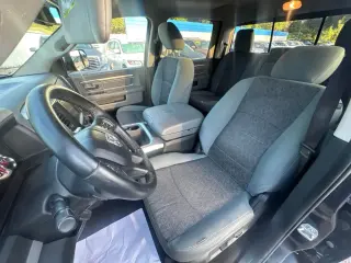 Ram 1500 2017 4x2 SLT 4p Crew Cab 5.5 ft. CB Pickup