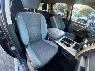 Ram 1500 2017 4x2 SLT 4p Crew Cab 5.5 ft. CB Pickup
