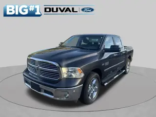 Ram 1500 2017 4x2 SLT 4p Crew Cab 5.5 ft. CB Pickup