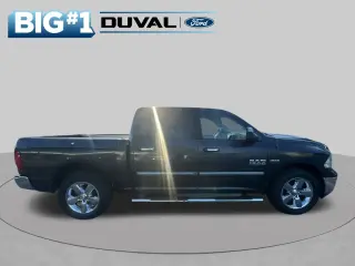Ram 1500 2017 4x2 SLT 4p Crew Cab 5.5 ft. CB Pickup