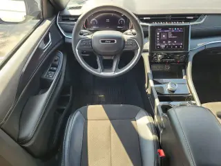 Jeep Grand Cherokee L 2023 4x2 Altitude 4p SUV