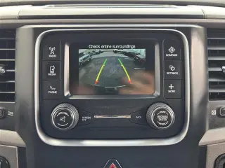 Ram 1500 Clásico 2019 4x2 Tradesman 4p. Cabina Crew 5.5 pies. Caja Corta Pick-up