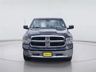 Ram 1500 Clásico 2019 4x2 Tradesman 4p. Cabina Crew 5.5 pies. Caja Corta Pick-up