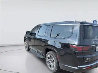 Jeep Wagoneer 2023 4x4 Serie II SUV de 4 puertas