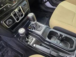 Jeep Wrangler Unlimited 2022 4x4 Sport 4p SUV