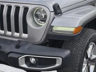 Jeep Wrangler Unlimited 2018 4x4 Sahara SUV 4 puertas (lanzamiento a mitad de año)