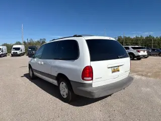 Dodge Grand Caravan 2000 4dr SE Extended Minivan
