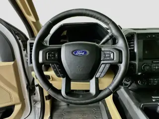 Ford F-150 2018 4x4 XLT 4dr SuperCrew 5.5 ft. SB