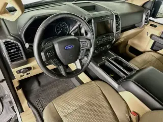 Ford F-150 2018 4x4 XLT 4dr SuperCrew 5.5 ft. SB