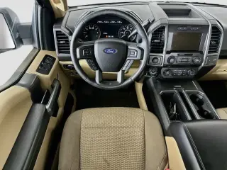 Ford F-150 2018 4x4 XLT 4dr SuperCrew 5.5 ft. SB