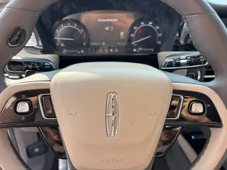 Lincoln Corsair 2022 AWD Estándar 4p SUV