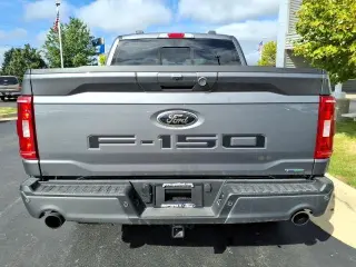Ford F-150 2023 4x4 XLT 4dr SuperCrew 5.5 ft. SB en Español