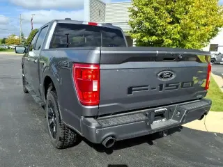 Ford F-150 2023 4x4 XLT 4dr SuperCrew 5.5 ft. SB en Español