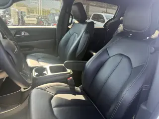 Chrysler Pacifica 2025 Select 4dr Mini-Van