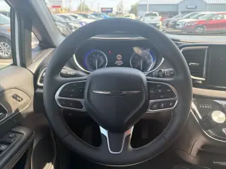 Chrysler Pacifica 2025 Select 4dr Mini-Van