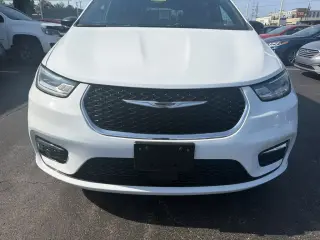 Chrysler Pacifica 2025 Select 4dr Mini-Van