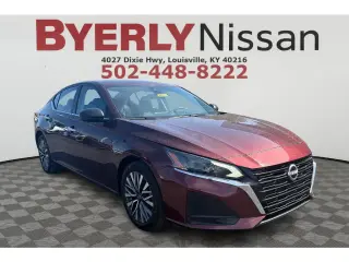 Nissan Altima 2025 2.5 SV Sedán de 4 puertas