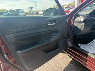 Nissan Altima 2025 2.5 SV Sedán de 4 puertas
