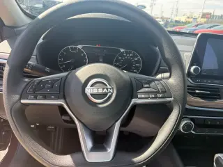 Nissan Altima 2025 2.5 SV Sedán de 4 puertas