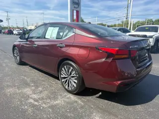 Nissan Altima 2025 2.5 SV Sedán de 4 puertas