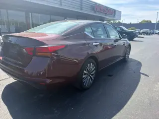 Nissan Altima 2025 2.5 SV Sedán de 4 puertas
