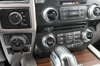 Ford F-150 2017 4x4 Lariat 4p SuperCrew 5.5 ft. SB