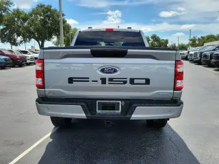 Ford F-150 2023 4x2 XL 4dr SuperCrew 5.5 ft. SB