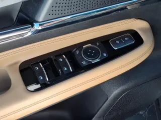 Lincoln Corsair 2023 AWD Reserve 4dr SUV