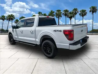 Ford F-150 2024 4x4 XLT 4p SuperCrew 5.5 ft. SB