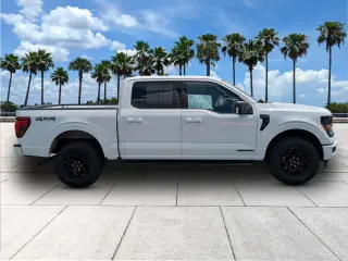 Ford F-150 2024 4x4 XLT 4p SuperCrew 5.5 ft. SB