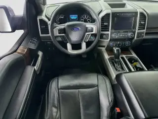 Ford F-150 2020 4x4 Lariat 4dr SuperCrew 5.5 ft. SB