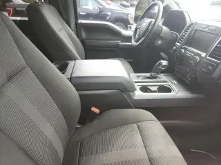Ford F-150 2015 4x4 XLT 4dr SuperCrew 5.5 ft. SB