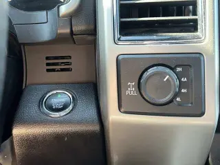 Ford F-150 2018 4x4 Lariat 4dr SuperCrew 5.5 ft. SB en Español