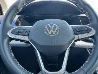 Volkswagen Taos 2022 SE SUV de 4 puertas