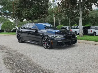 BMW Serie 5 2021 AWD M550i xDrive 4dr Sedán