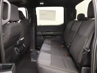 Ford F-150 2025 4x2 STX 4p SuperCrew 5.5 ft SB