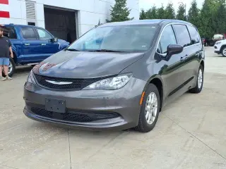 Chrysler Voyager 2023 LX 4dr Mini-Van