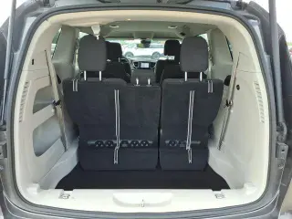 Chrysler Voyager 2023 LX 4dr Mini-Van