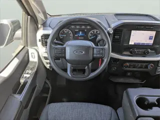 Ford F-150 2023 4x2 XLT 4p SuperCrew 5.5 ft. CB