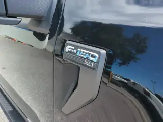 Ford F-150 2023 4x4 XLT 4dr SuperCrew 5.5 ft. SB