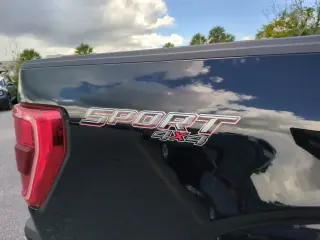 Ford F-150 2023 4x4 XLT 4p SuperCrew 6.5 ft. SB