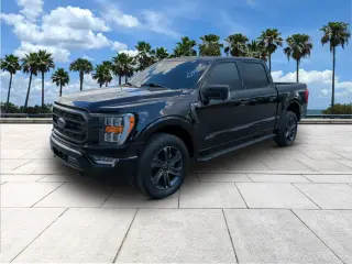 Ford F-150 2023 4x4 XLT 4p SuperCrew 6.5 ft. SB