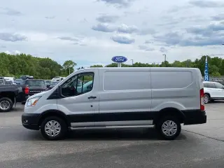 Ford Transit 2022 250 3dr SWB Techo Bajo Furgoneta de Carga
